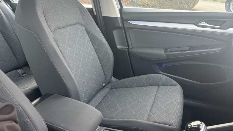 Volkswagen Golf 1.5 TSI Life 5dr Petrol Hatchback